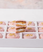 12 Vanilla and cream Cake Bites