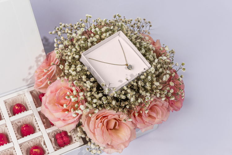 Large Chocolate tray with Bouquet and Necklace