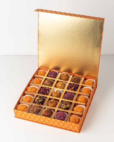 25 Ladoo's and Truffles Gift box