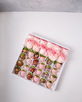 24pcs Strawberries and Roses