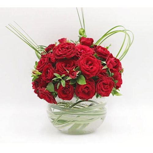 30 Stems Red Spray In A Fishbowl