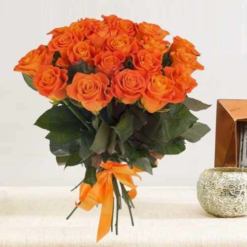 One Sided Bouquet Of Orange Roses