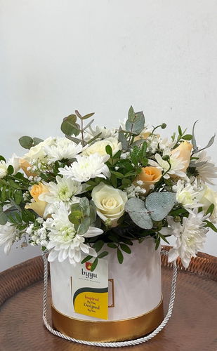 Mixed flower arrangement